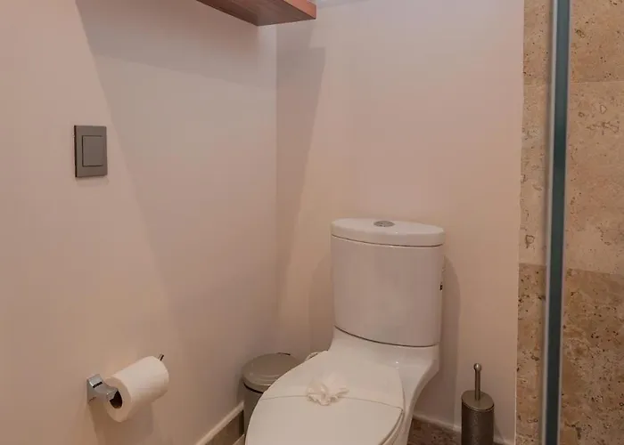 Tropical Penthouse 2br And Jacuzzi